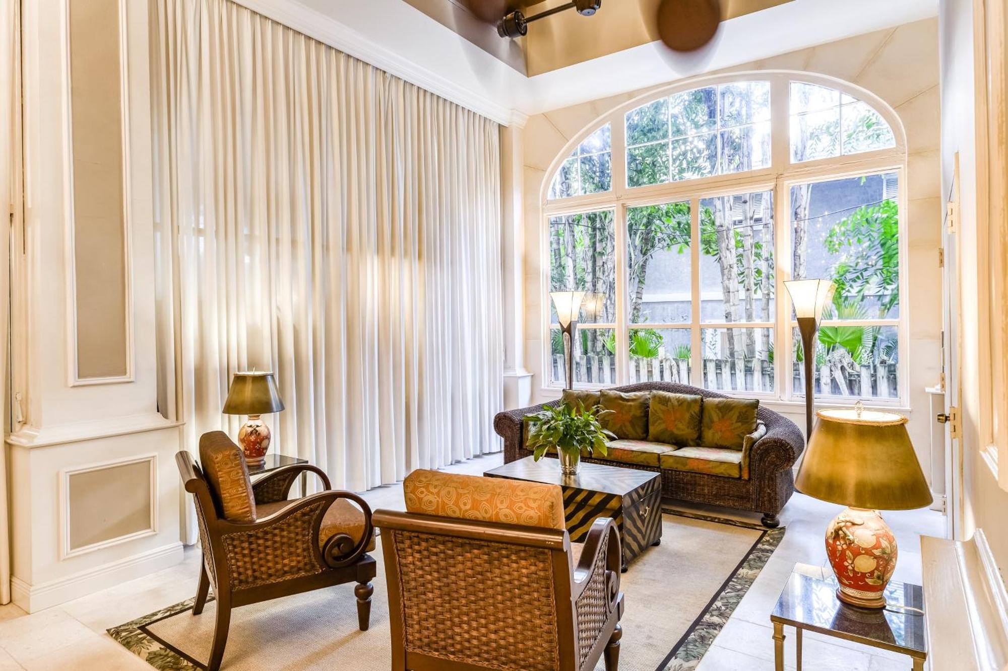 Palm Beach Hotel & Sunrise Cottage Bilik gambar