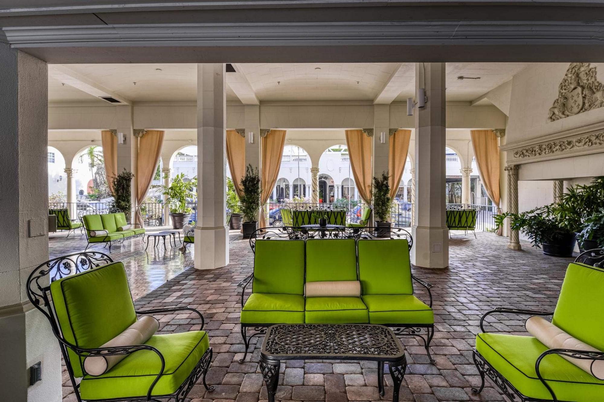Palm Beach Hotel & Sunrise Cottage Bilik gambar