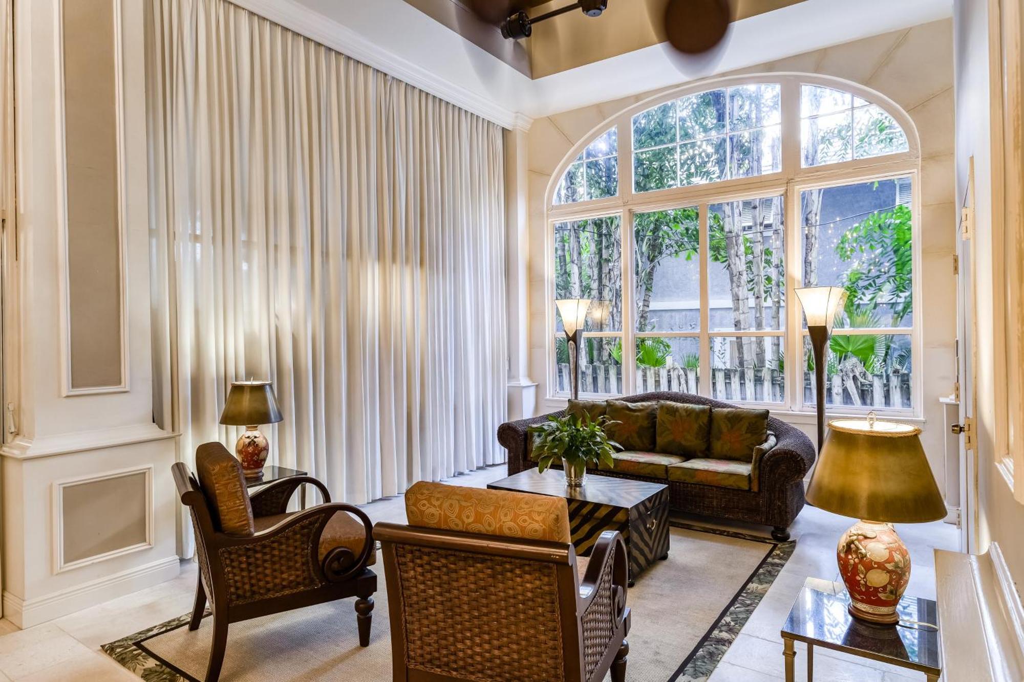 Palm Beach Hotel & Sunrise Cottage Bilik gambar