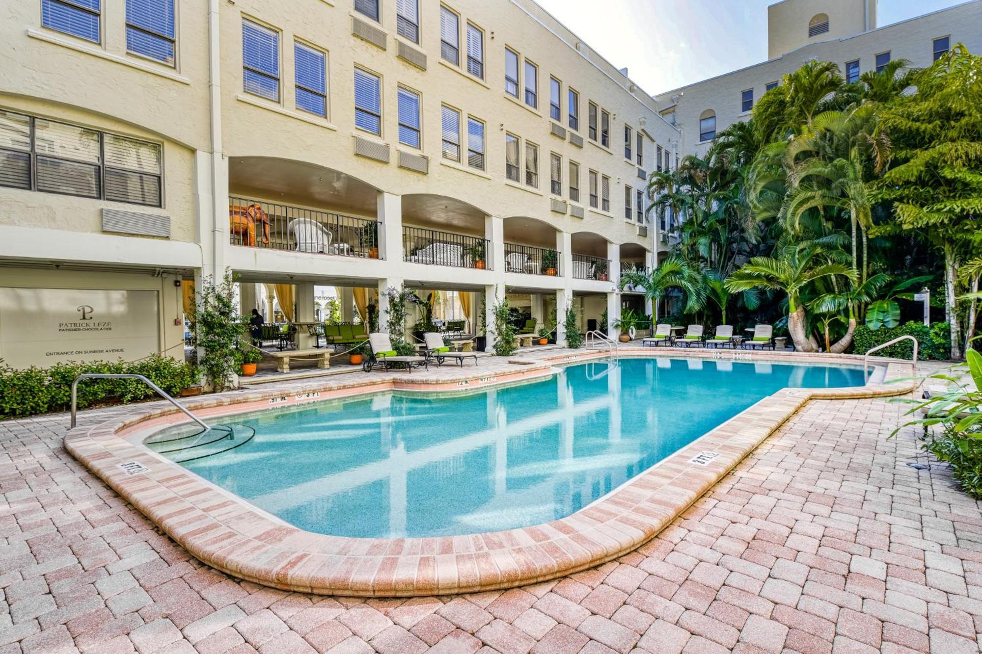 Palm Beach Hotel & Sunrise Cottage Bilik gambar